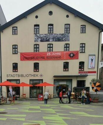 Führung durch die Stadtbibliothek Rosenheim in Einfacher Sprache