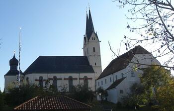 Wallfahrtskirche Tuntenhausen und das Klosterensemble von Beyharting