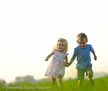 Online: Entwicklung braucht Bewegung! - für Eltern mit Kindern im Altern von 2 - 3 J.